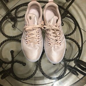 Women’s Rose gold Fila tennis shoes